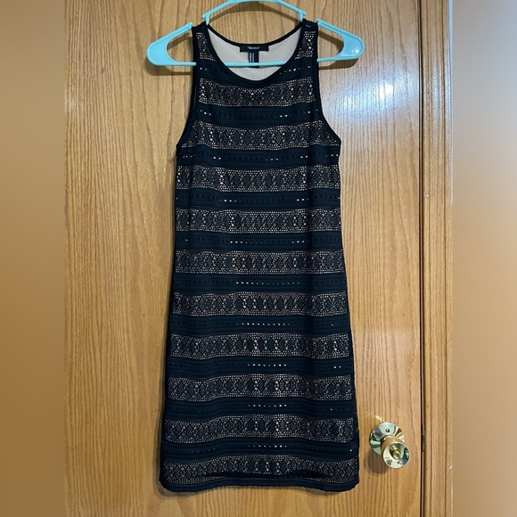 Dresses & Skirts - Forever21 black sleeveless bodycon dress